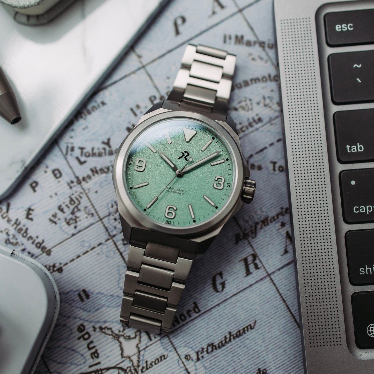 Resolute - Mint Green