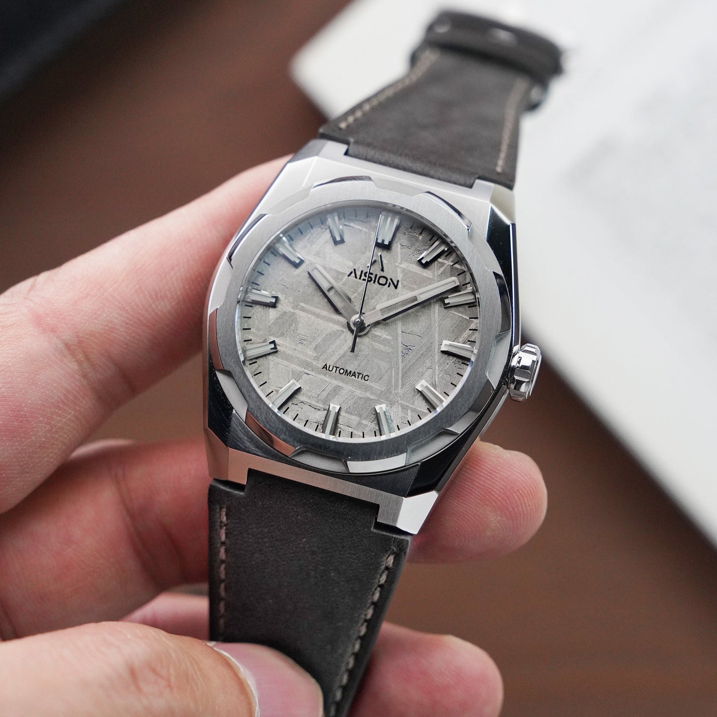 AISION - HANG - Meteorite Dial