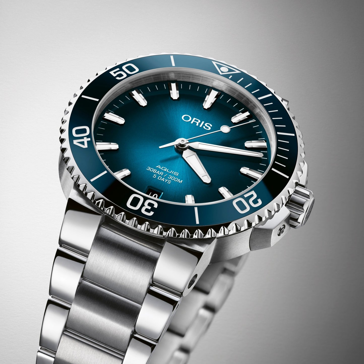 ORIS - AQUIS DATE CALIBRE 400