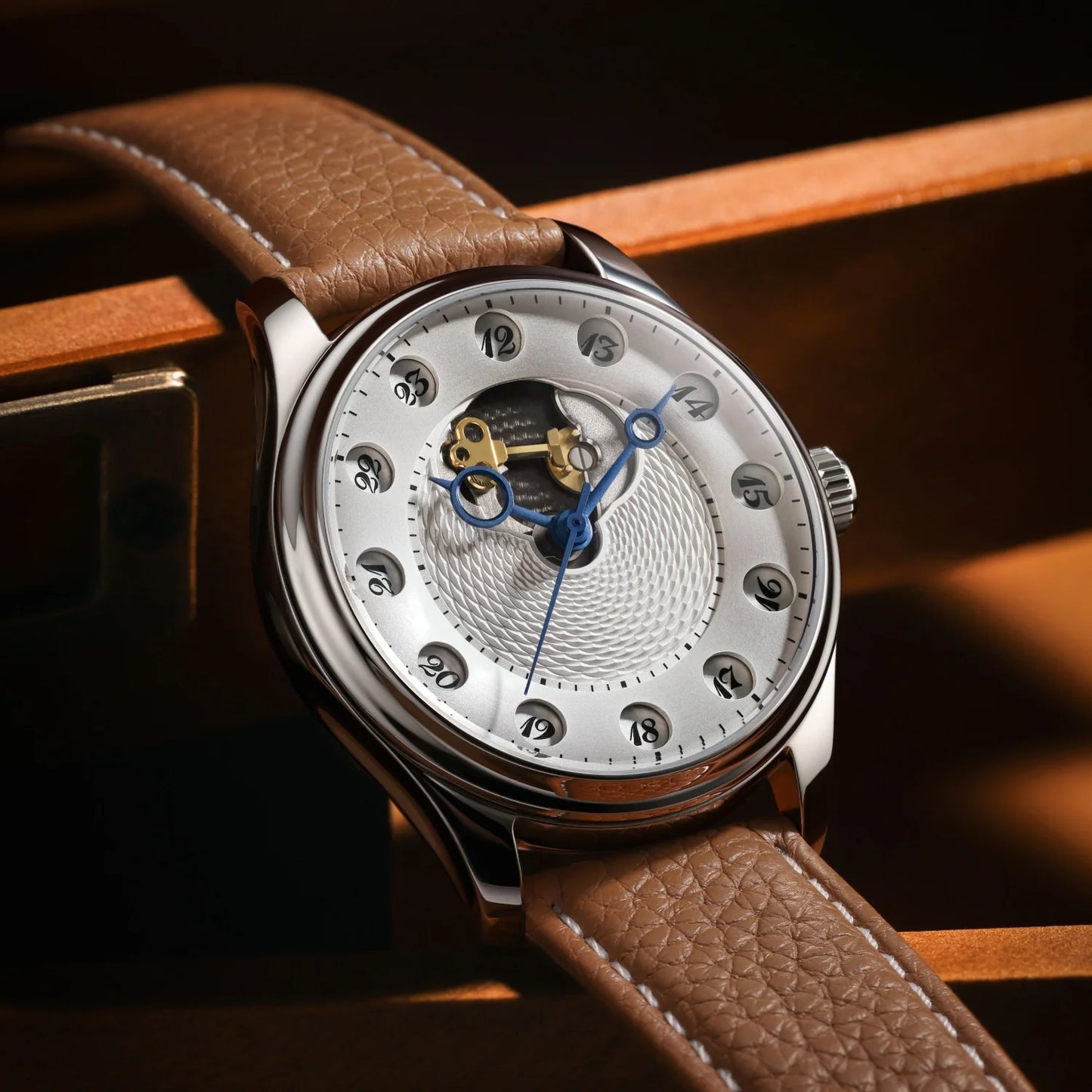 OLTO-8 Chrono Gate Stellar Silver