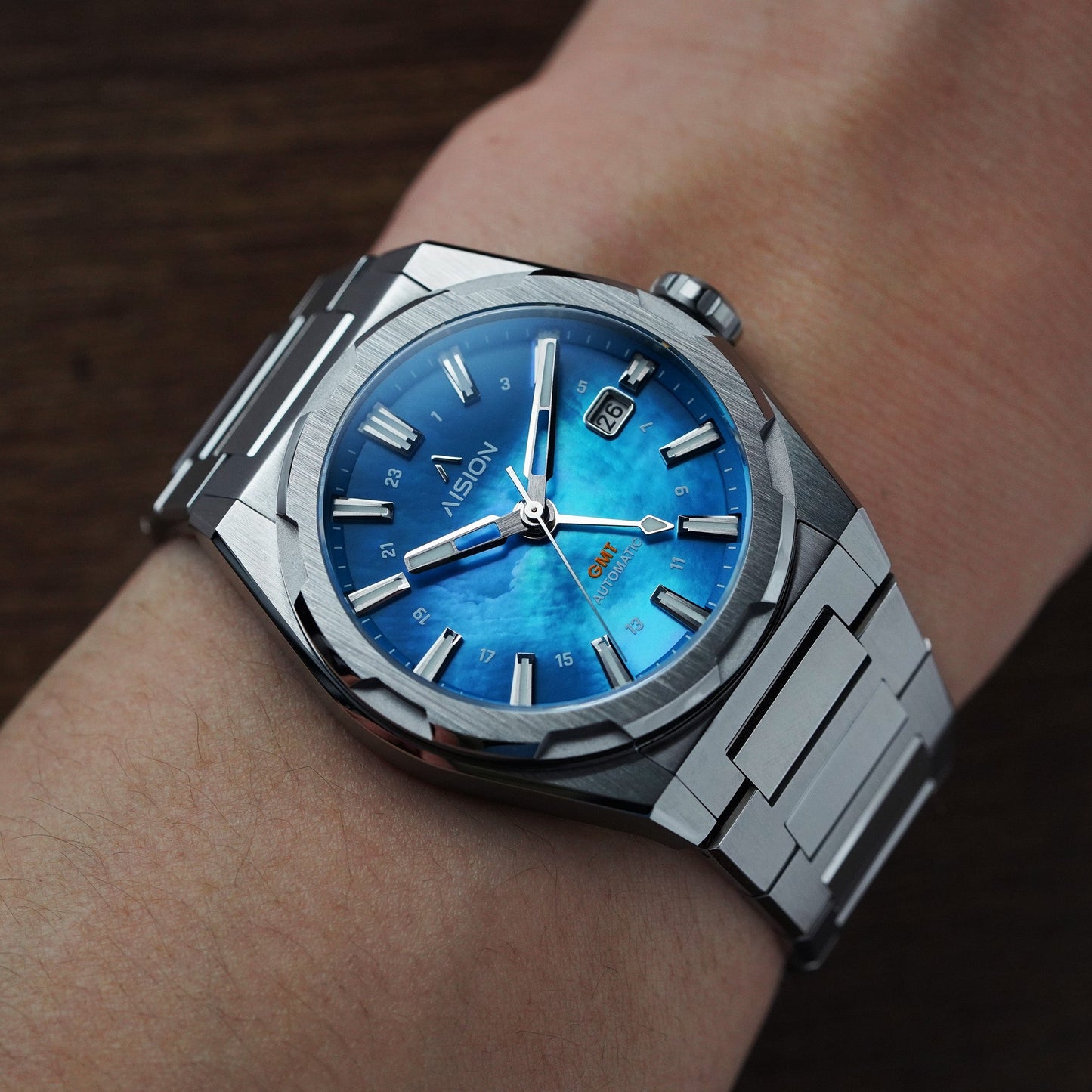 HANG GMT - 藍色貝母錶盤
